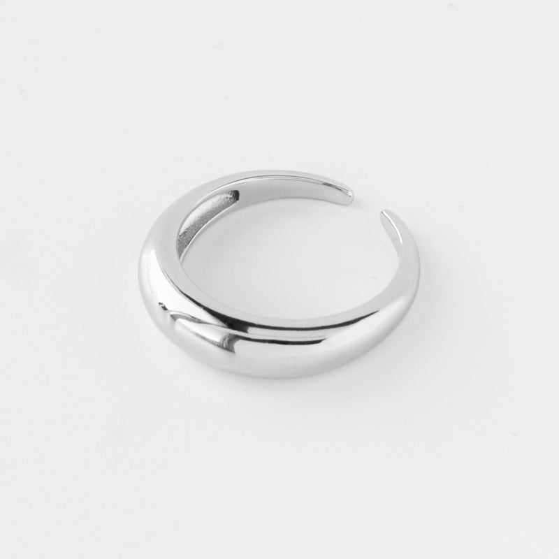 
            
                Load image into Gallery viewer, Dome stackable Ring - Silver
            
        