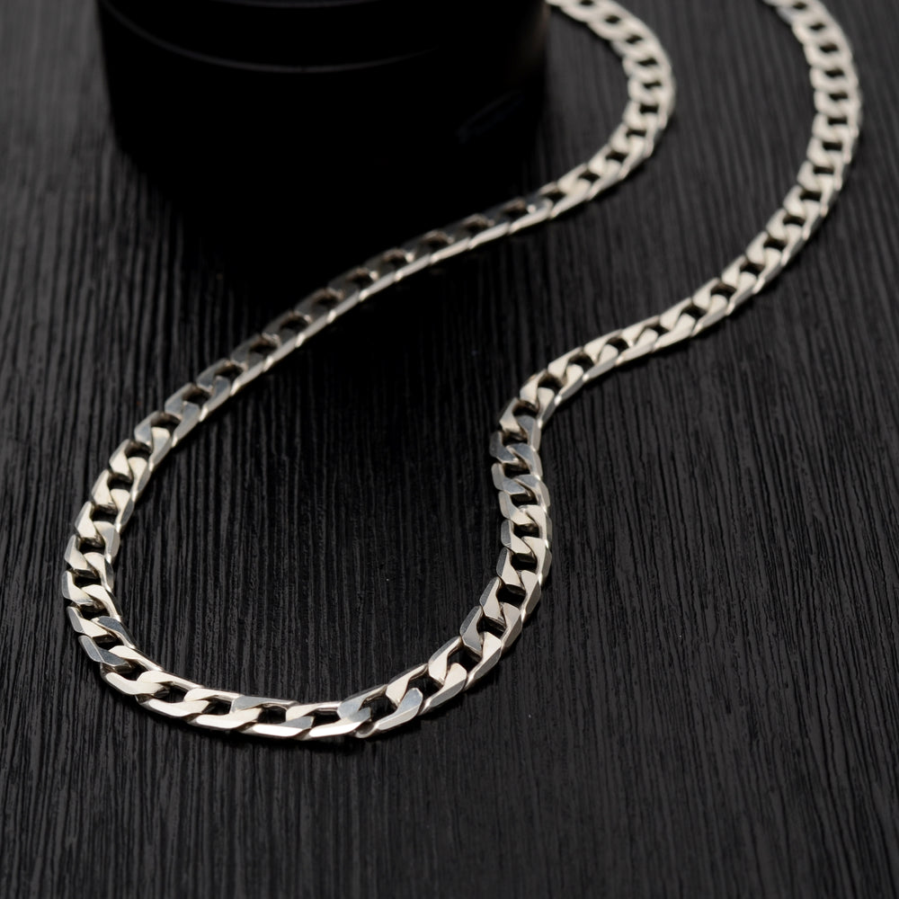 
            
                Load image into Gallery viewer, Geometric Chain Necklace
            
        